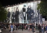 S/S 2010 BURBERRY PRORSUM PARTY CLOSES LONDON FASHION WEEK